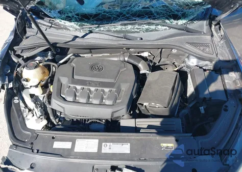 2018 Volkswagen Passat 2.0T R-Line/2.0T S from USA, damaged, VIN 1VWAA7A36JC015585